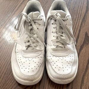 Nike Court Vision Low women’s slight arch support sz 9.5 vegan leather white